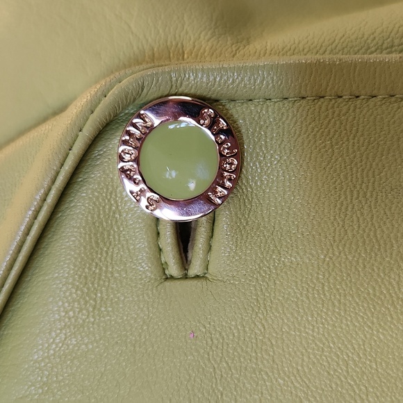 St John 100% Leather Blazer in a beautiful vibrant green. - Picture 3 of 12